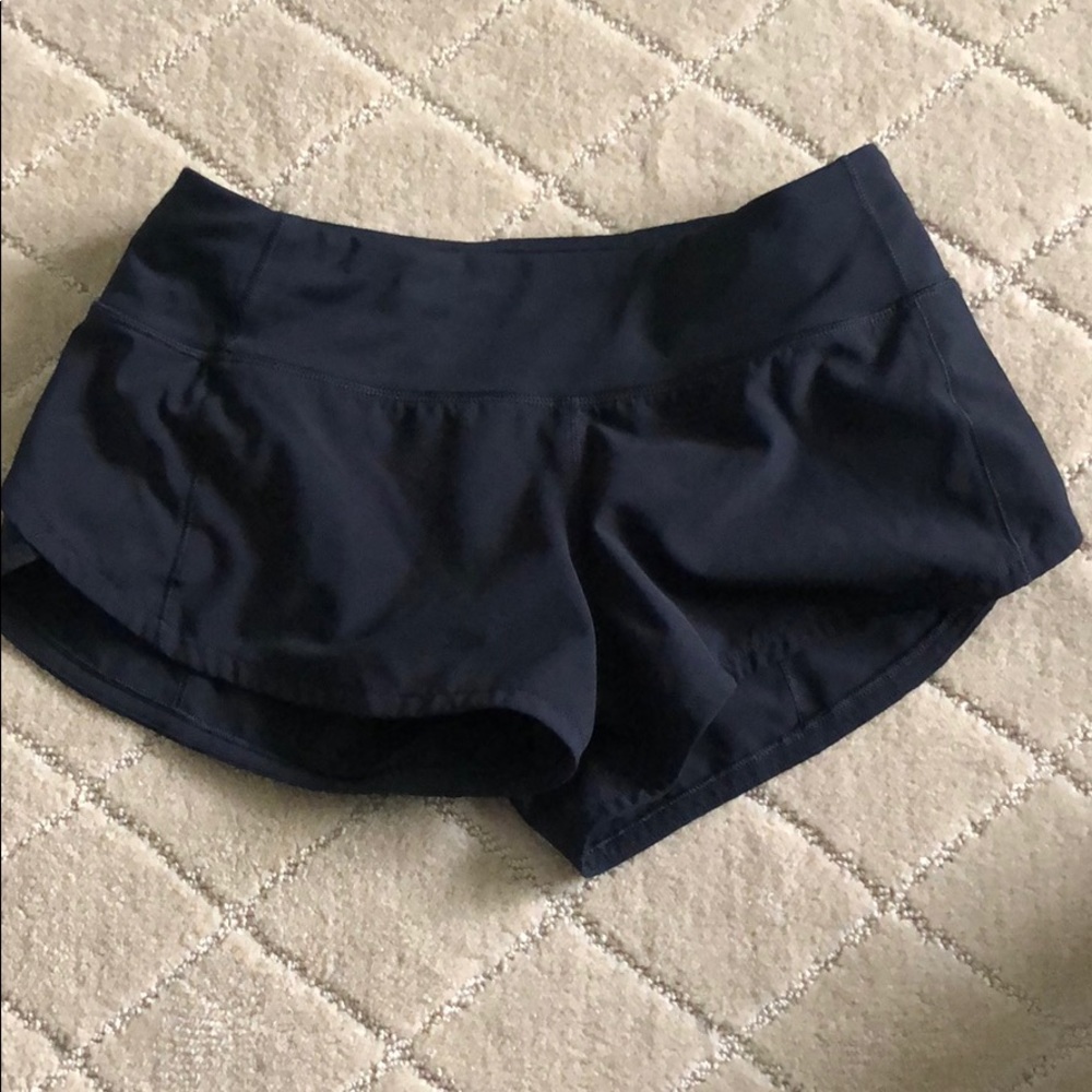 Lululemon black shorts